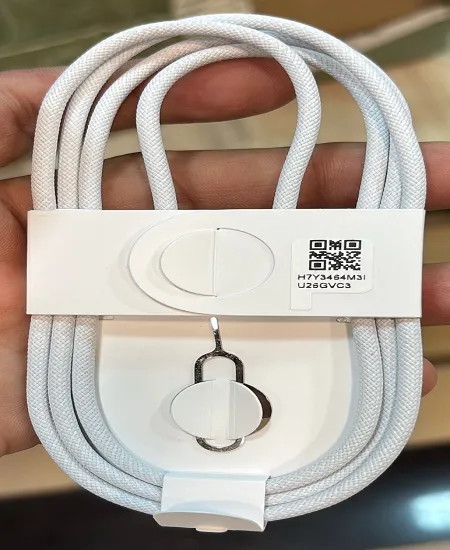 IPHONE 17 SERIES ORIGINAL CABLE